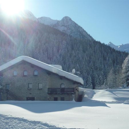 Chalet Rustico Bertolini Per Gruppi! Vila Vermiglio Exterior foto