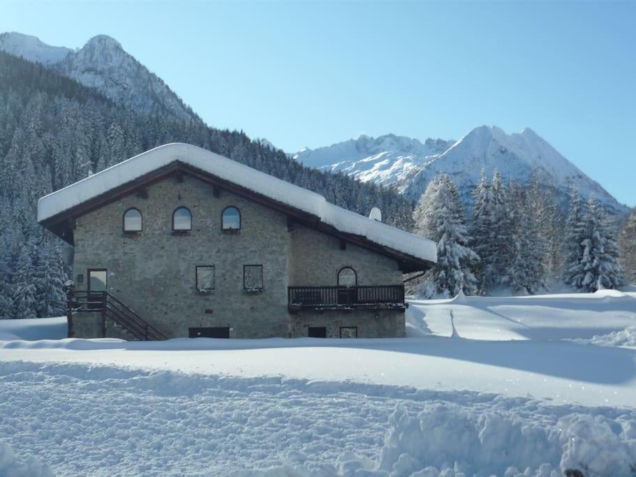 Chalet Rustico Bertolini Per Gruppi! Vila Vermiglio Exterior foto