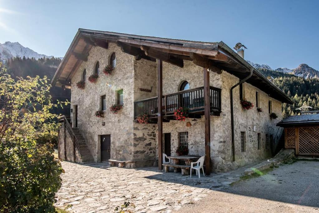 Chalet Rustico Bertolini Per Gruppi! Vila Vermiglio Exterior foto